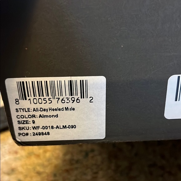 Nisolo Tan Leather Mules Comfortable Slip-On Design - Picture 2 of 5